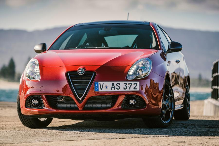  Alfa Romeo Giulietta Quadrifoglio Verde (940) 2015 года  (AU) (фото 9 из 24)